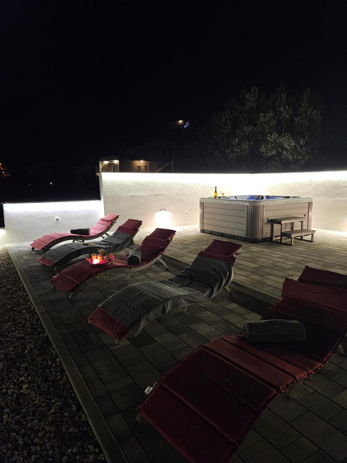 Apartman Koko With Private Jacuzzi Makarská Exteriér fotografie