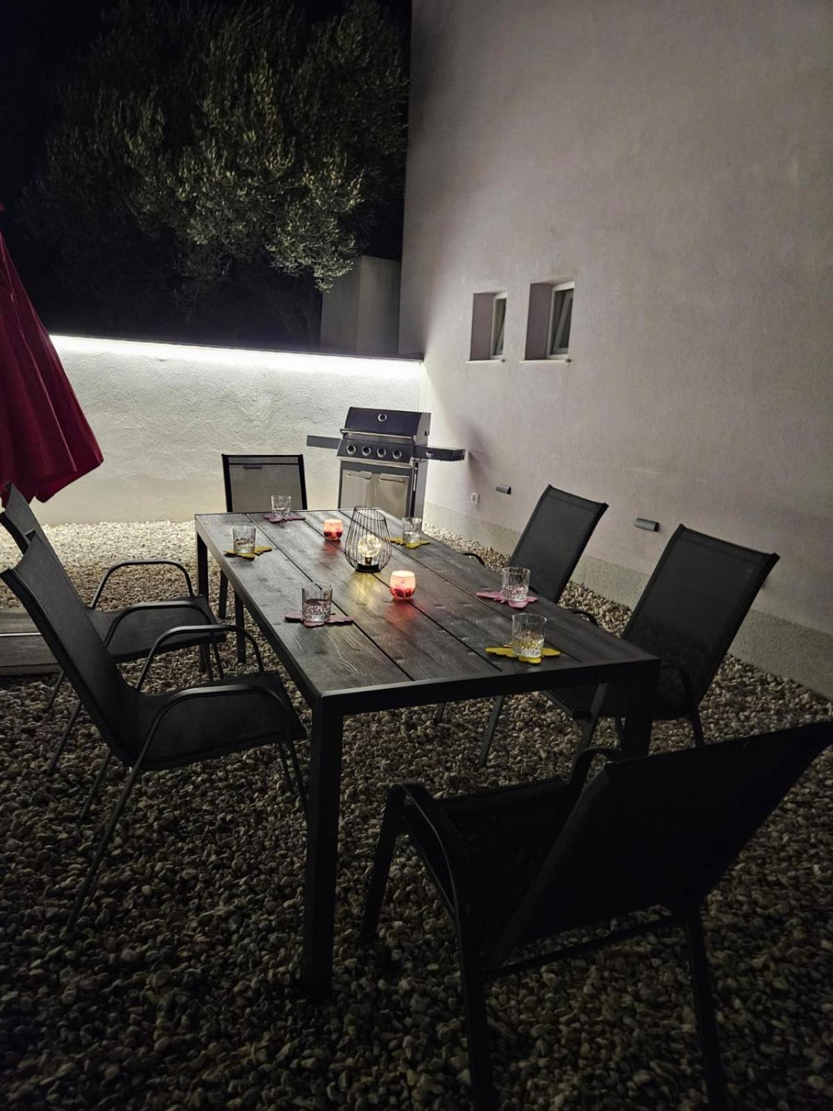Apartman Koko With Private Jacuzzi Makarská Exteriér fotografie