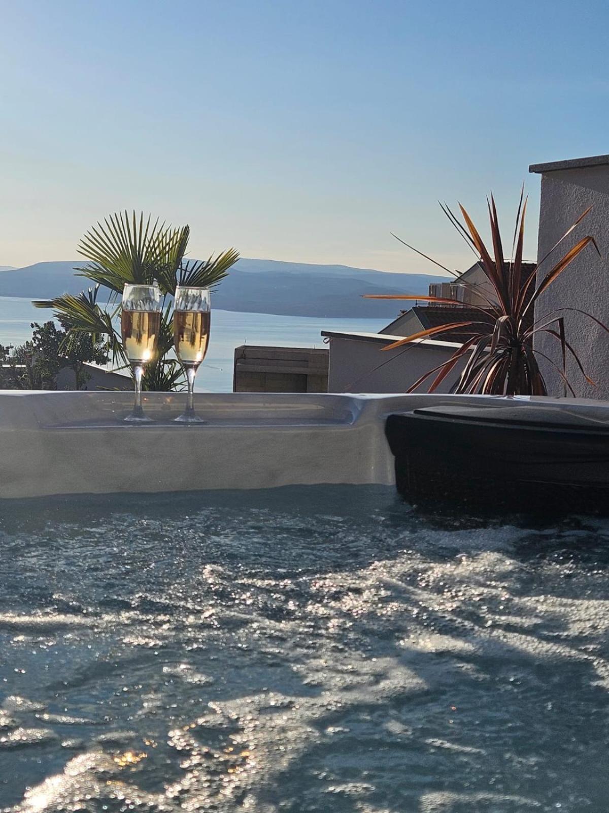 Apartman Koko With Private Jacuzzi Makarská Exteriér fotografie